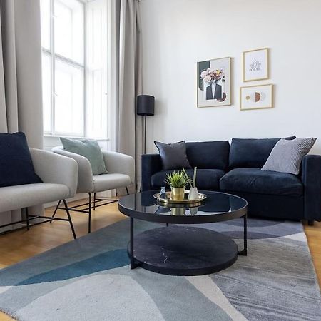 Franz 24 - Typical Viennese Apartment In The Heart Of Viyana Dış mekan fotoğraf