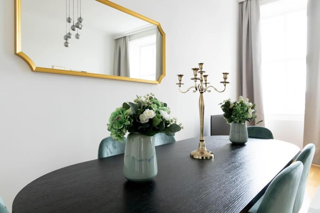 Franz 24 - Typical Viennese Apartment In The Heart Of Viyana Dış mekan fotoğraf